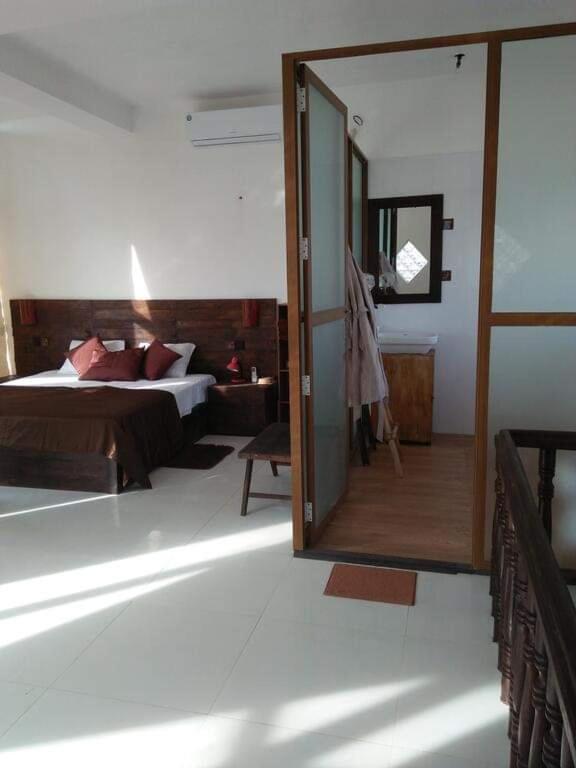 The Ocean Villa At Surf Spot Matara Exterior foto